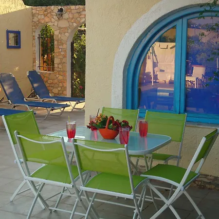 Apartahotel Maria Flora