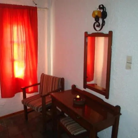 Aparthotel Maria Flora 2*