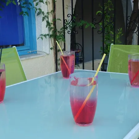 Aparthotel Maria Flora 2*
